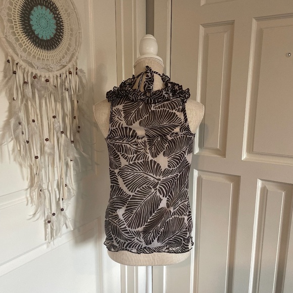 Charlotte Russe Black & White Leaf Print Ruffle Blouse with Tie Neck, Size XS - Picture 6 of 16